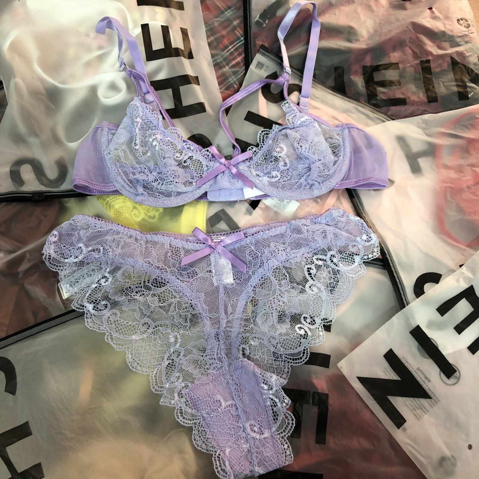Night Wear Sexy Lace Two Piece Set Bra and G String Briefs Panty Set Transparent Erotic Sexy Lingerie Woman Lingerie Erotic