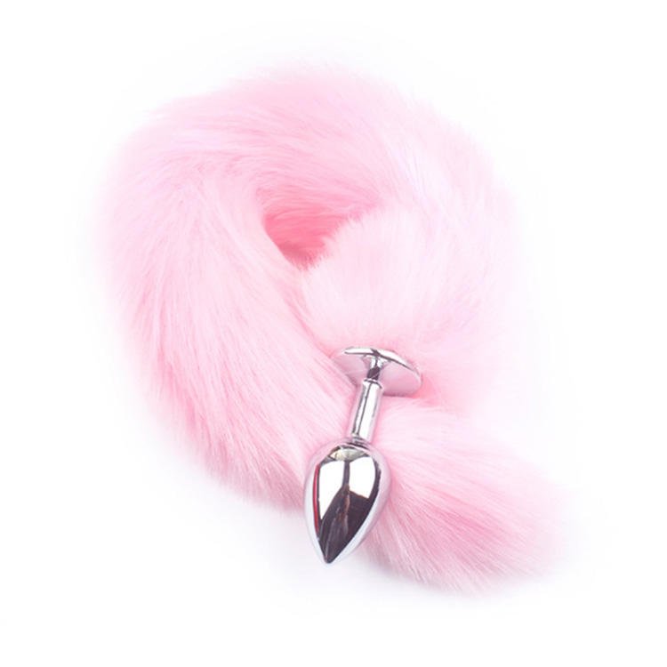 High-quality, body-safe metal for the plug  Non-toxic artificial fox tail fibers  Smooth, polished surface for safe insertion  Durable, hygienic, and easy-to-clean materials
